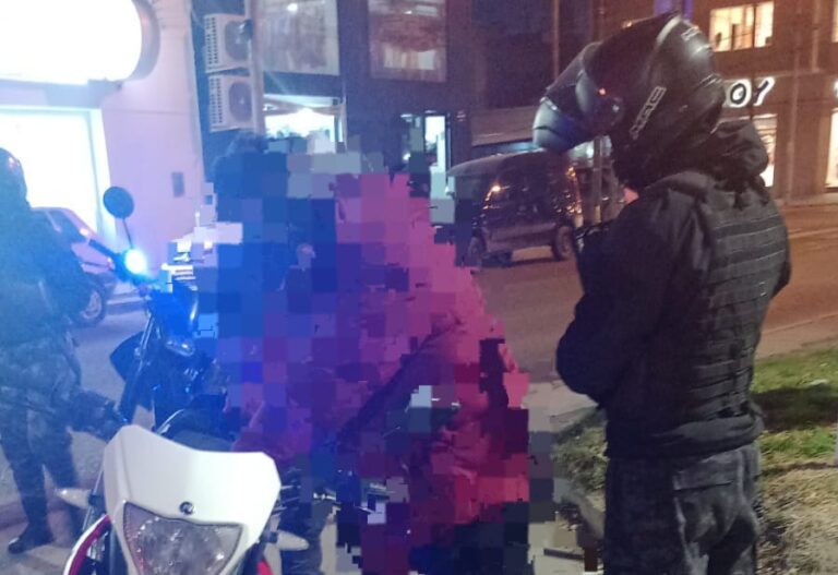 Fueron interceptados en un control y llevaban drogas