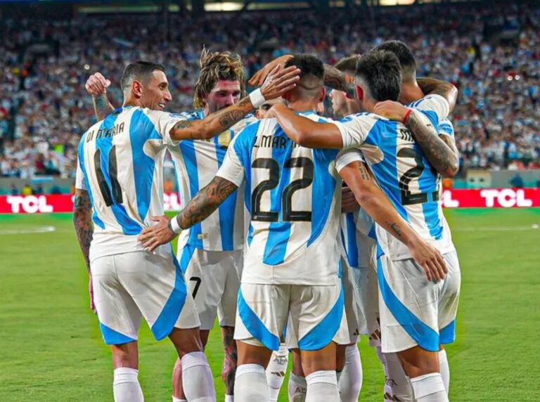 La Selección argentina le ganó 1-0 a Chile y se clasificó a los cuartos de final