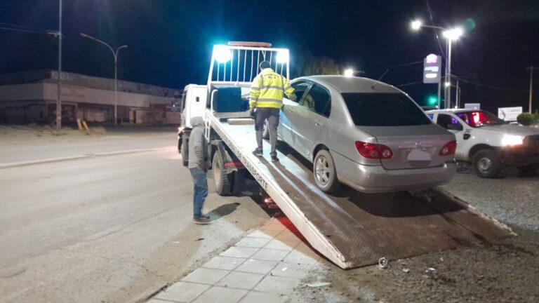Conductor en estado de ebriedad colisionó un camión