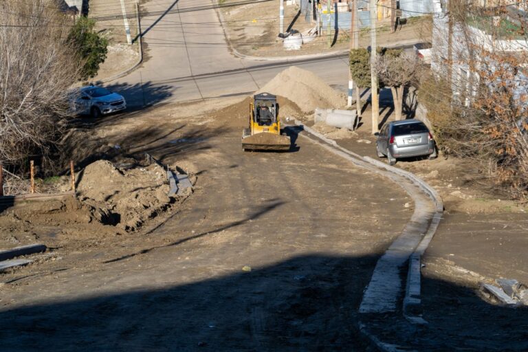 Se ejecutan tres obras importantes para los vecinos del barrio Jorge Newbery