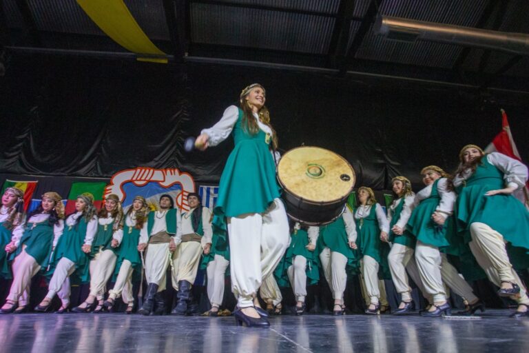 Llega una edición especial de Noche de Pioneros junto a los cuerpos de baile de infantiles