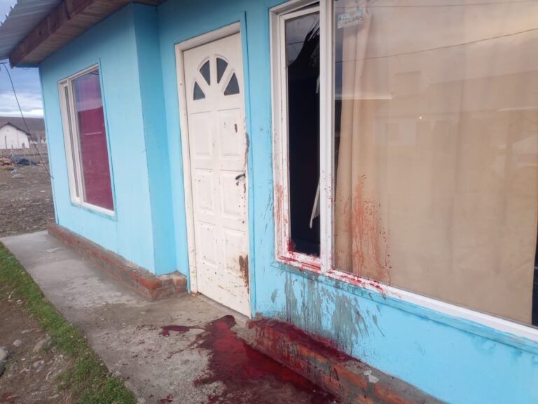 Un joven resultó herido tras intentar ingresar a su casa por la ventana