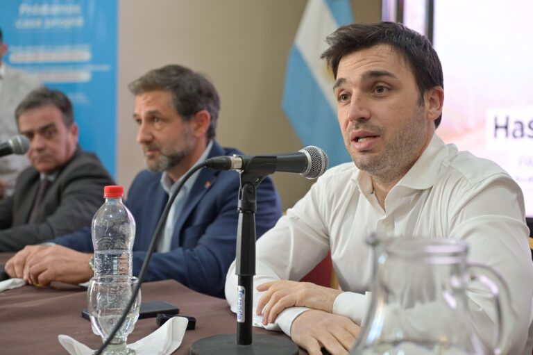 Torres anunció el lanzamiento de la línea de créditos hipotecarios «Casa Propia»