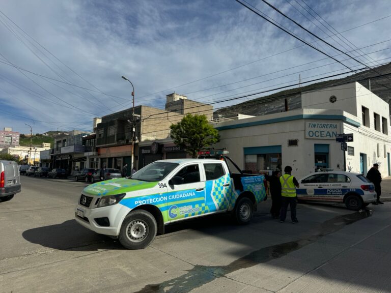 Un hombre se descompensó mientras caminaba en el centro y murió