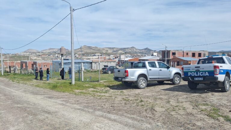 Intentaron usurpar tierras en km. 8