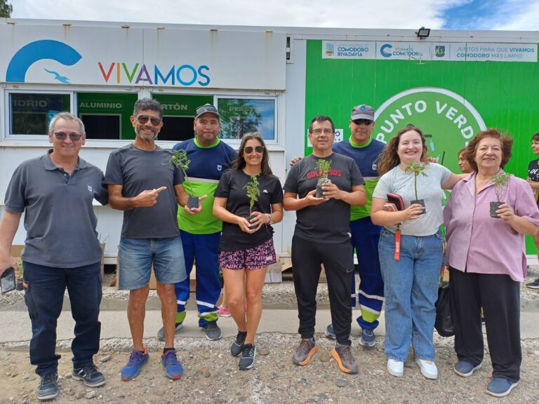 Urbana invita al intercambio de plantines en el Predio Ferial