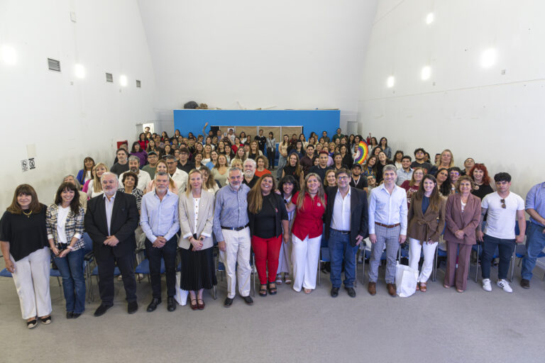 El Municipio presentó el primer chatbot de VIH e ITS de la Patagonia y consolidó su compromiso con la salud pública