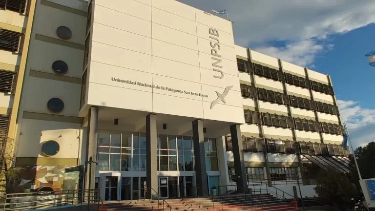 Facultad de Ciencias Económicas de la UNPSJB presenta una nueva carrera técnica en Finanzas Digitales