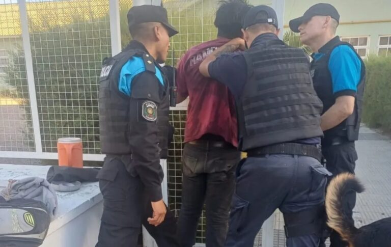 Estaba alcoholizado en medio de los carnavales e incitó a reñir a la policía