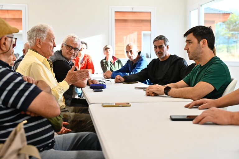 Agua y energía: Provincia refuerza los servicios públicos en la Cordillera con nuevas obras estratégicas