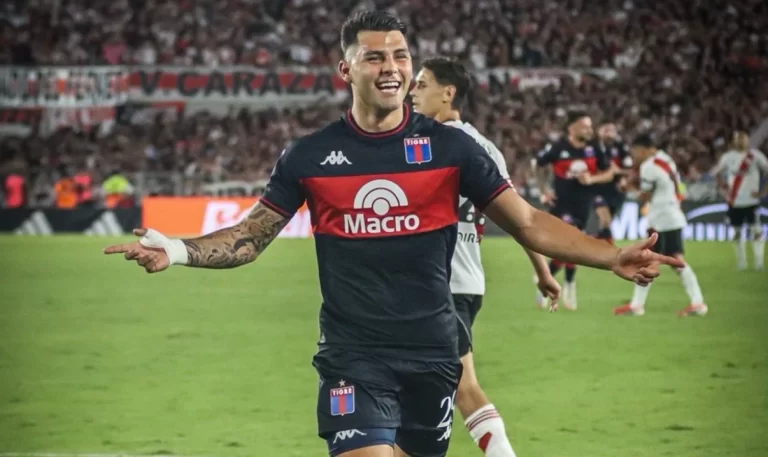 Tigre superó ampliamente a River con un 4-1 en el Monumental