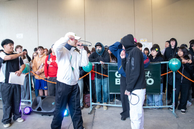 El freestyle nacional llega a Comodoro con la 2° edición de «Batalla Flow CR» y la presencia de Replik