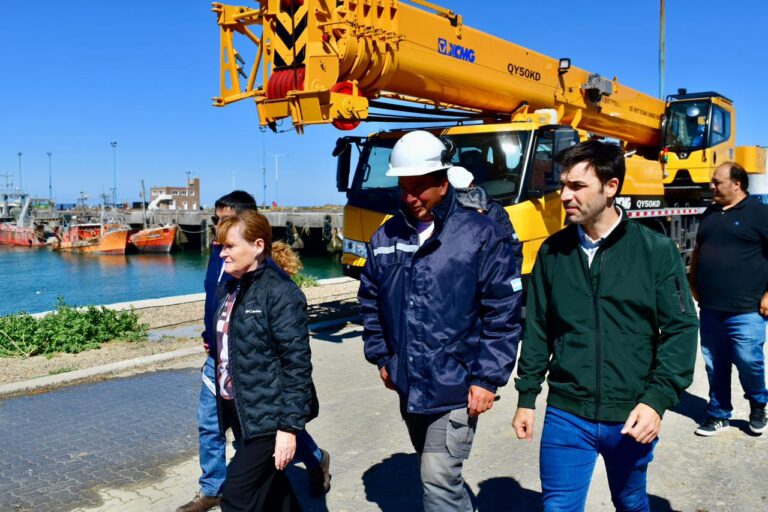 Torres destacó los avances en la obra del Astillero de Comodoro Rivadavia y aseguró que “fortalece la competitividad regional”