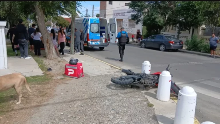Falleció el joven repartidor que sufrió un accidente en Alsina y Dorrego