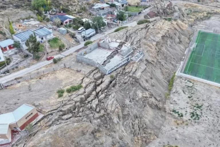 Cerro Hermitte: aceleran estudios para definir el nivel de riesgo en los barrios afectados