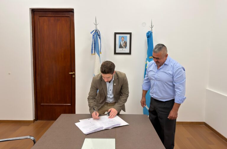La SCPL firmó un acuerdo con el Ministerio de Seguridad del Chubut para brindar conectividad al sistema de videovigilancia en Comodoro