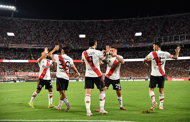 El comodorense que brilló en River: Ian Subiabre marcó en la victoria ante Sarmiento