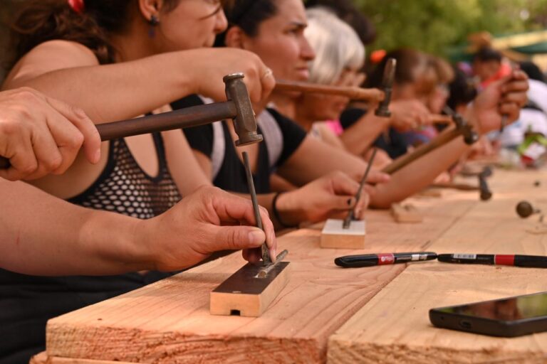 Con un nuevo formato, el Encuentro Provincial de Artesanos desarrollará la edición 2026 en tres ciudades chubutenses