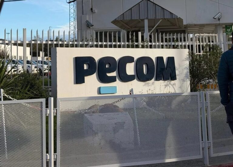 Petroleros intiman a Pecom a reactivar Manantiales Behr sin despidos y dan 24 horas de plazo