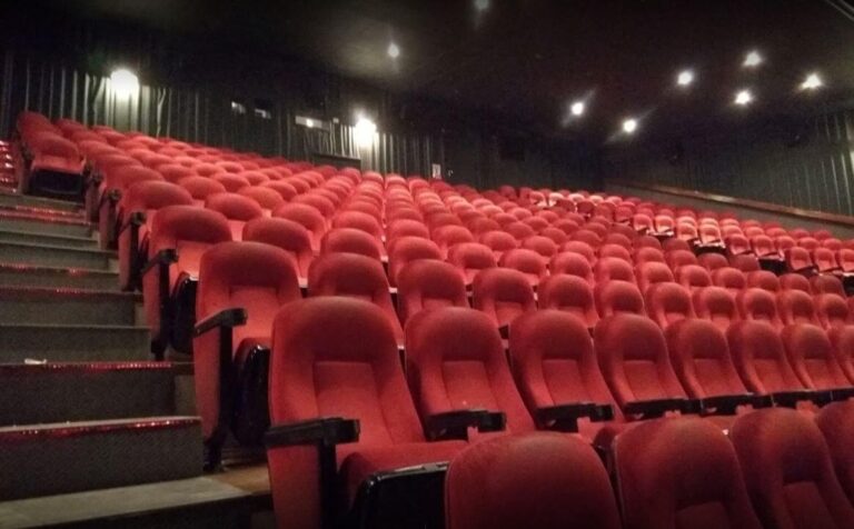 Abril llega con grandes estrenos a las salas de Comodoro