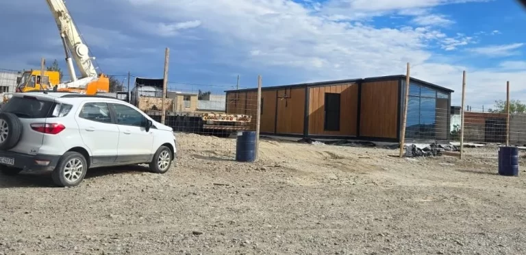 Llegaron las viviendas para los damnificados del Cerro Hermitte