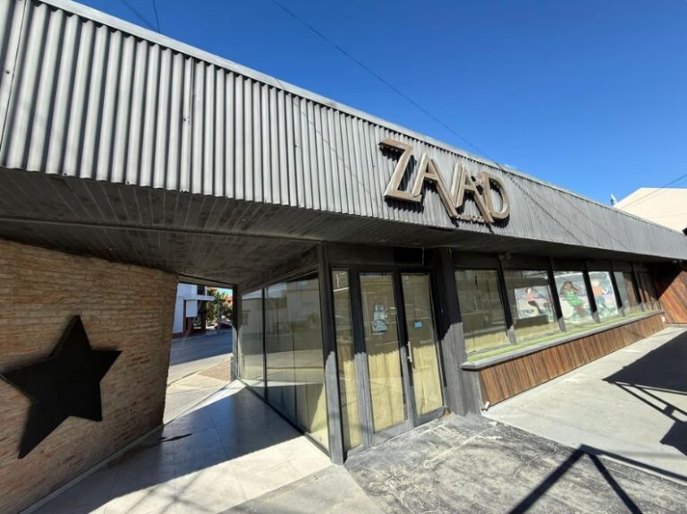 Cerró un reconocido bar del centro de Comodoro y crece la preocupación por su estado actual