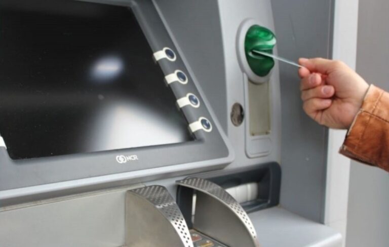 Provincia deposita el jueves los haberes para agentes pasivos y el viernes para trabajadores en actividad de la Administración Pública