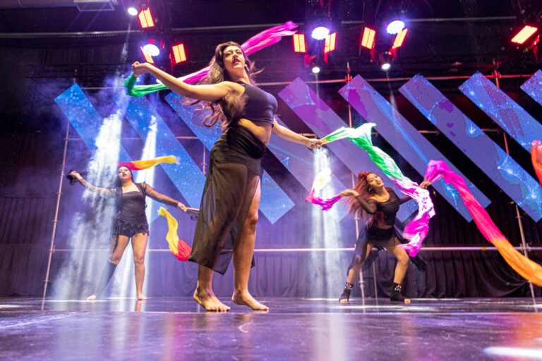 Comodoro celebra el Día de la Danza con una convocatoria histórica en el Centro Cultural