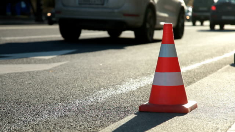 Corte de calzada por tareas de Saneamiento en Km. 3