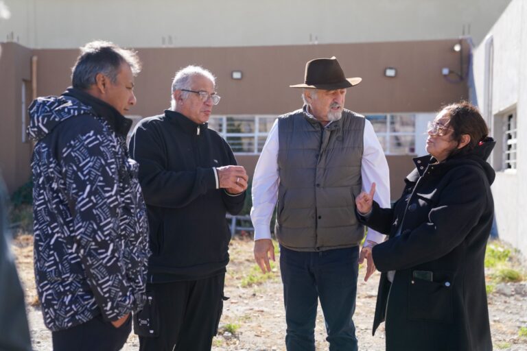 Othar recorrió la Parroquia Nuestra Señora del Valle