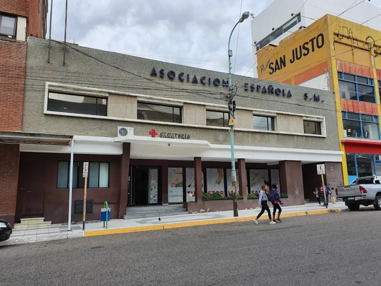 La Española proyecta abrir consultorios médicos en Km8 para reforzar la atención en zona norte
