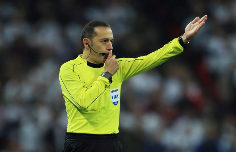 La Universidad del Chubut lanza un curso de arbitraje de fútbol junto a la AFA
