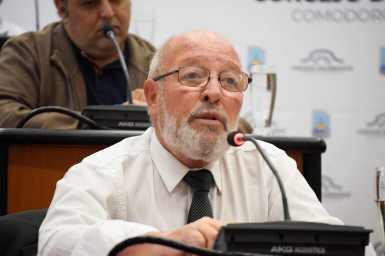 Lattanzio: «El asesor letrado confirmó que se podía realizar el contrato, solo el intendente sabe porque no lo firmo»