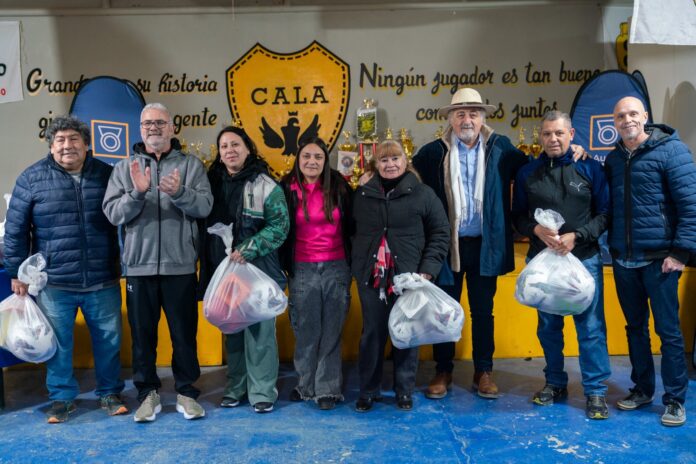 Entrega equipamiento deportivo (3)