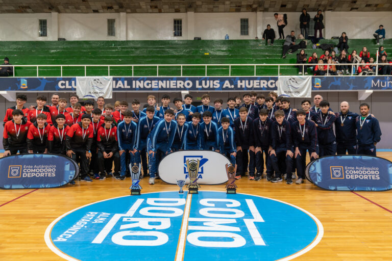 Comodoro Rivadavia coronó a los campeones del Nacional Sub-16 de Vóley