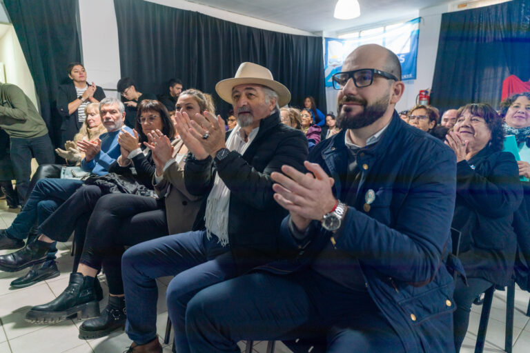 Othar encabezó el primer aniversario del Centro de Día de Adultos Mayores «Papa Francisco»