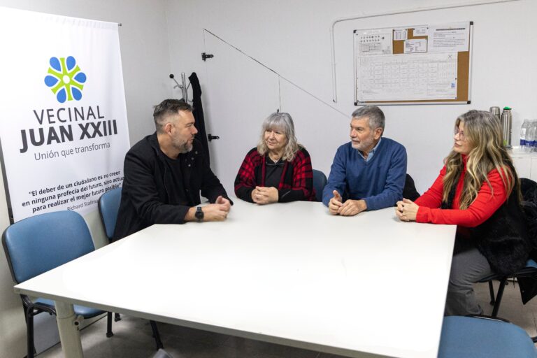 El tráiler de salud municipal inició su atención en el barrio Juan XXIII y permanecerá durante todo junio