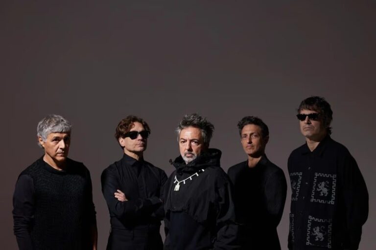 Babasónicos desembarca en Comodoro para una noche a puro rock