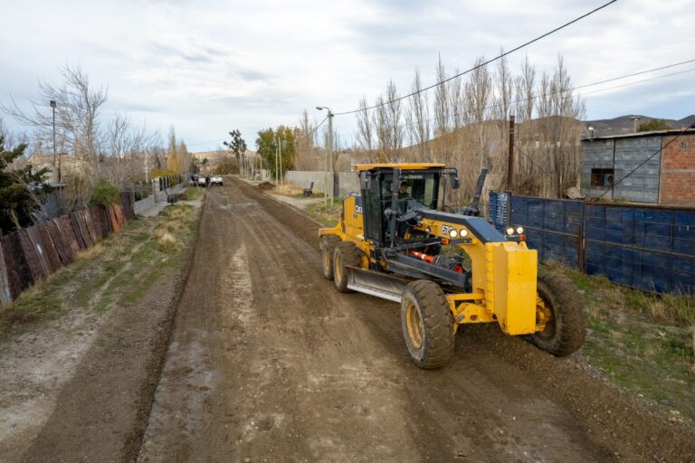 El Municipio intensifica los trabajos de mantenimiento vial para garantizar la transitabilidad durante el invierno