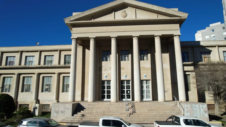 Othar encabezó el relevamiento técnico para la recuperación del histórico edificio de Tribunales